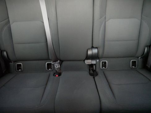 Used 2022 Jeep Gladiator Willys image 13