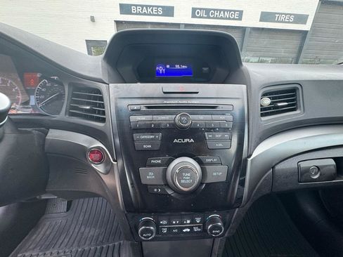 Used 2015 Acura ILX w/ Premium Package FWD image 16