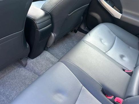 Used 2014 Toyota Prius Four image 12