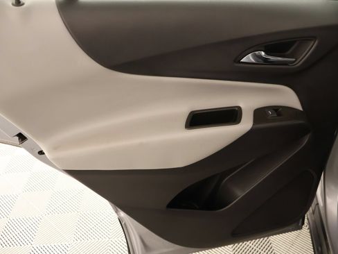 Used 2024 Chevrolet Equinox LS FWD image 15