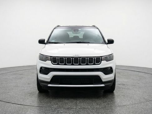 Used 2025 Jeep Compass Limited image 2