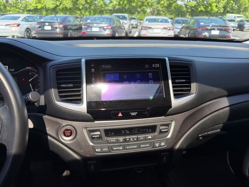 Used 2017 Honda Pilot EX-L image 15
