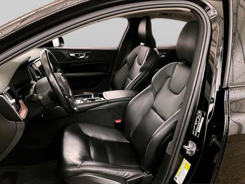 Used 2021 Volvo S60 T8 R-Design Expression w/ Premium Package AWD/4WD image 24