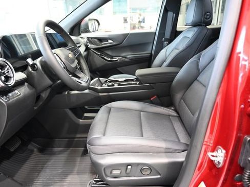 New 2026 Chevrolet Equinox LT FWD image 9