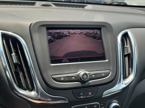 Used 2022 Chevrolet Equinox LT FWD image 20