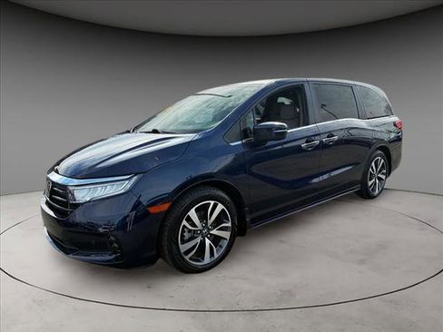 Used 2021 Honda Odyssey Touring image 1