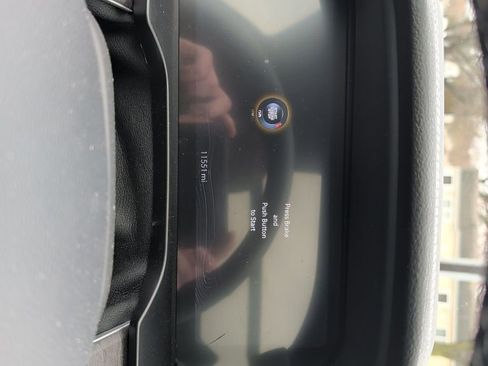 Used 2024 Jeep Grand Cherokee Limited w/ Luxury Tech Group II image 26