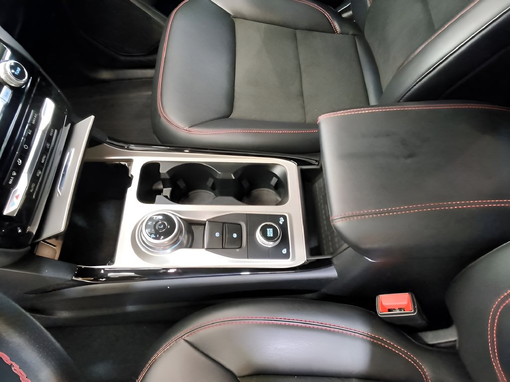 Used 2023 Ford Explorer ST-Line AWD/4WD image 16