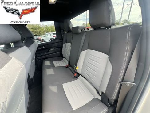 Used 2025 Toyota Tacoma TRD Off-Road image 24