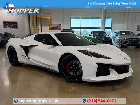 Used 2025 Chevrolet Corvette Z06 RWD image 1