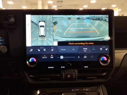 New 2026 Lexus GX 550 image 9