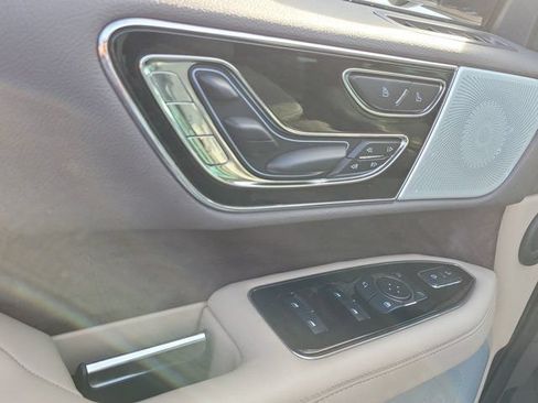 Certified 2024 Lincoln Navigator L Reserve AWD/4WD image 25
