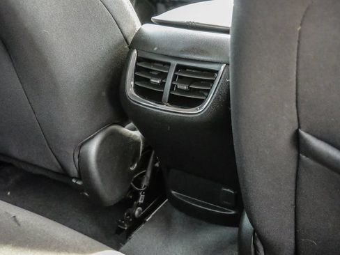 Used 2024 Chevrolet Malibu LT FWD image 20