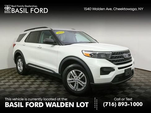 Used 2023 Ford Explorer XLT AWD/4WD image 1