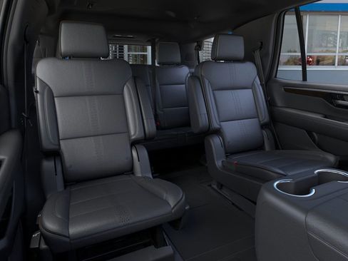 New 2026 Chevrolet Tahoe High Country AWD/4WD image 17