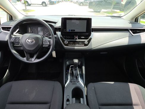 Used 2024 Toyota Corolla LE FWD image 18