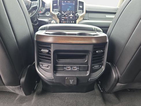 Used 2022 RAM 1500 Laramie RWD image 31