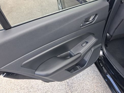 Used 2024 Nissan Altima 2.5 S FWD image 8