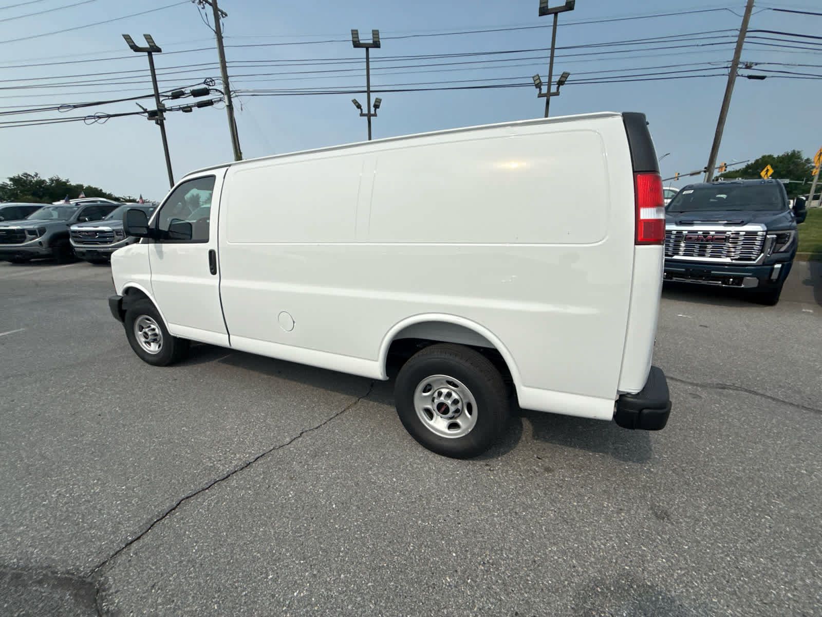 New 2026 GMC Savana 2500 w/ Driver Convenience Package RWD image 10