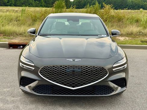 Used 2026 Genesis G70 2.5T image 6