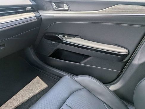 Used 2025 Kia K5 EX FWD image 19