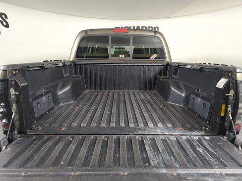 Used 2011 Toyota Tacoma PreRunner image 18