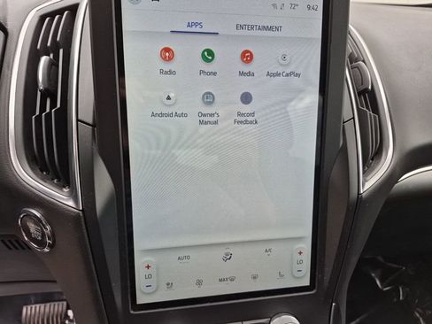 Used 2024 Ford Edge Titanium image 15