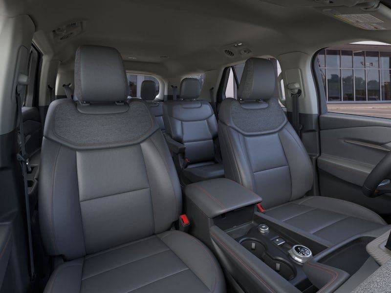 Used 2026 Ford Explorer Active w/ Active Comfort Package RWD image 10