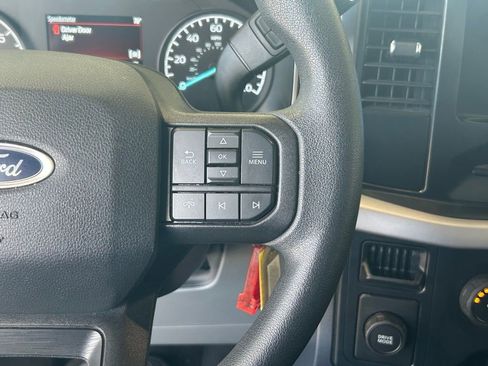 Used 2023 Ford F150 XLT image 38