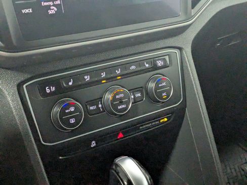 Used 2021 Volkswagen Atlas SE w/ Towing Package AWD/4WD image 19