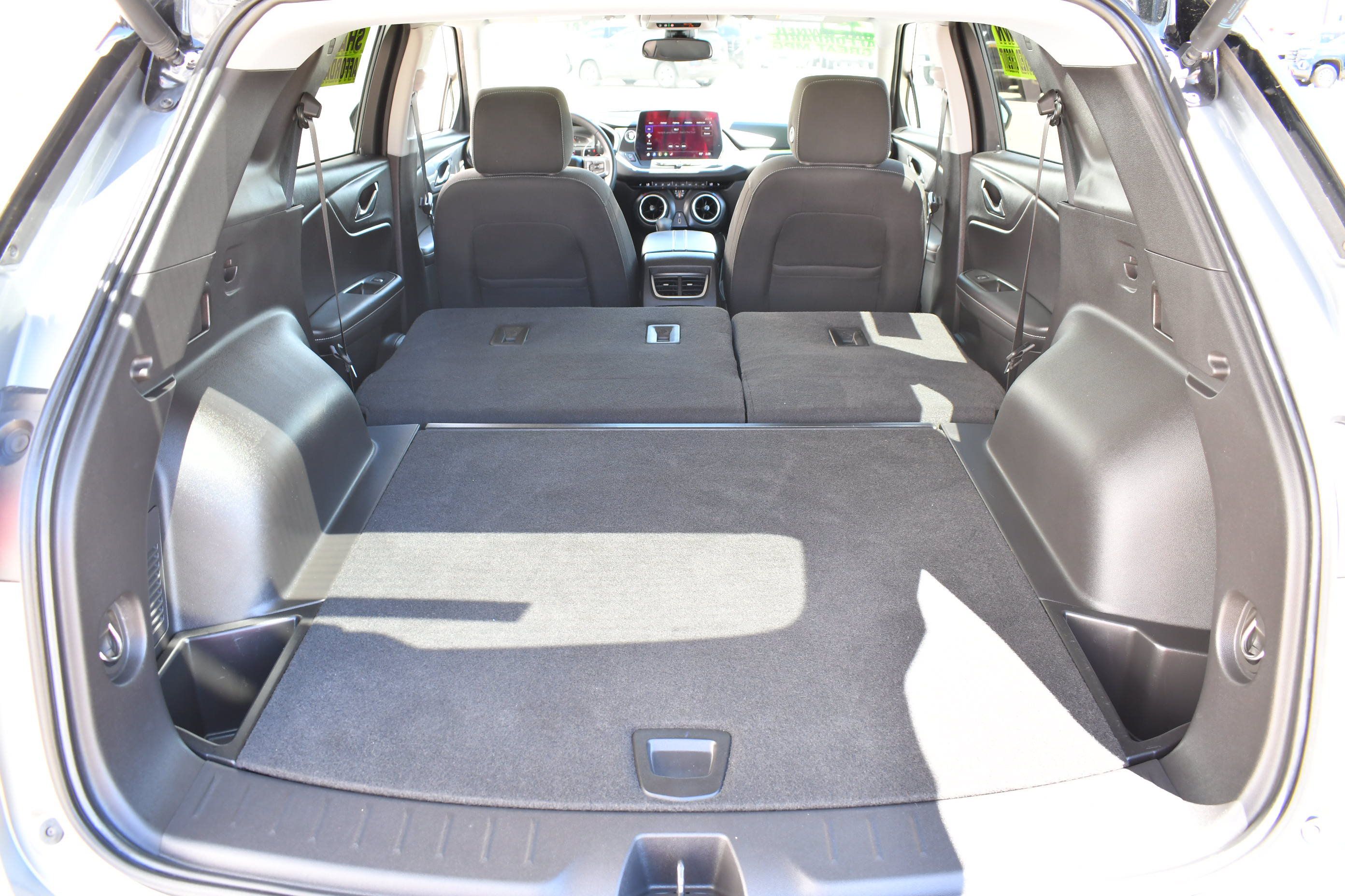 Used 2023 Chevrolet Blazer LT w/ Convenience Package FWD image 9