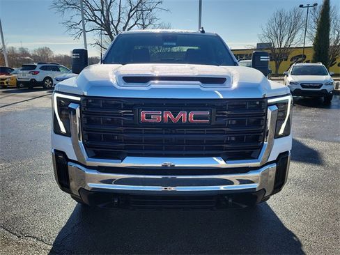 New 2026 GMC Sierra 2500 Pro image 8