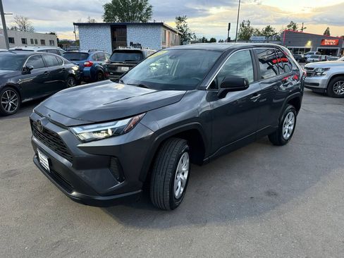 Used 2025 Toyota RAV4 LE AWD/4WD image 5