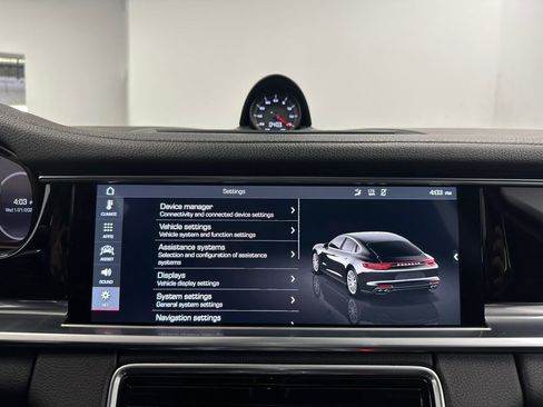Used 2018 Porsche Panamera 4S image 66