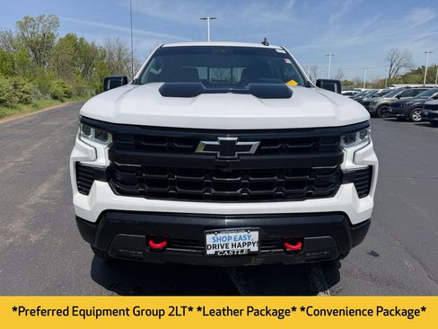 Used 2023 Chevrolet Silverado 1500 LT Trail Boss w/ LT Trail Boss Premium Package AWD/4WD image 2