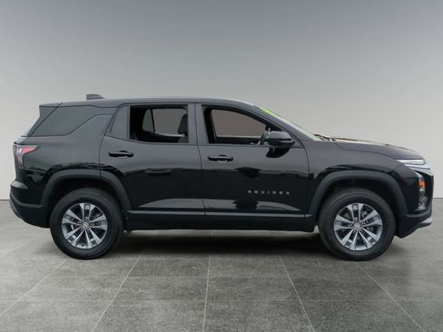 Used 2025 Chevrolet Equinox LT image 6