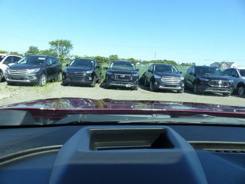 Used 2024 Buick Envision Preferred AWD/4WD image 53