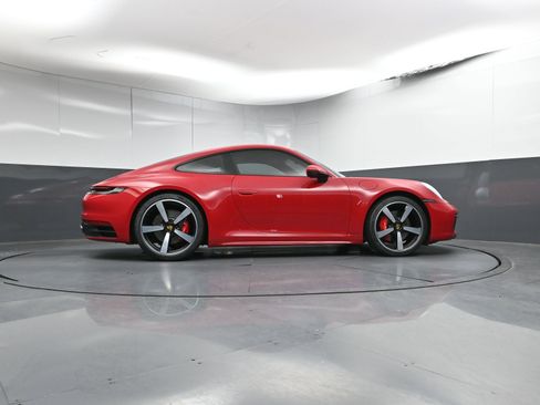 Certified 2022 Porsche 911 Carrera S image 33
