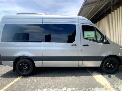New 2025 Mercedes-Benz Sprinter 2500 image 6