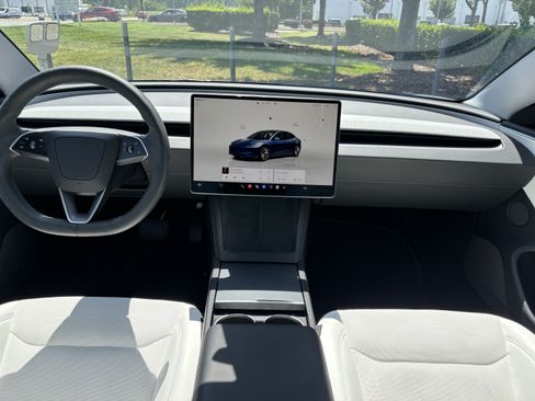 Used 2024 Tesla Model 3 Long Range AWD/4WD image 29