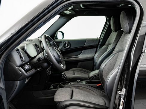 Used 2022 MINI Cooper Countryman S w/ Premium Package image 21