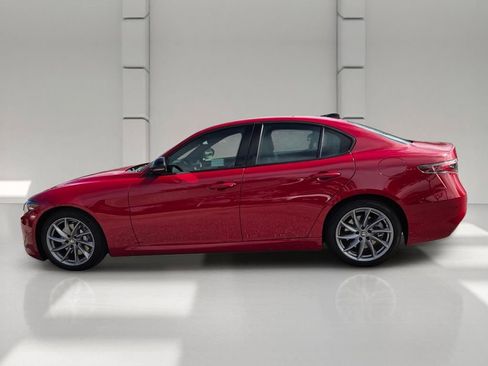 New 2026 Alfa Romeo Giulia w/ Driving Assist Package RWD image 7