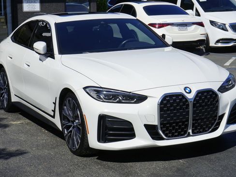 Used 2022 BMW 430i Gran Coupe w/ M Sport Package image 5