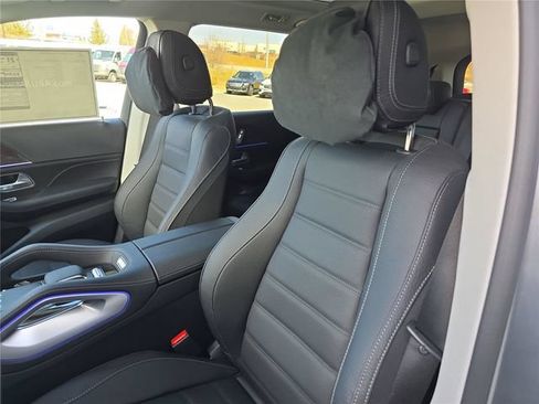 Used 2026 Mercedes-Benz GLS 450 4MATIC image 25