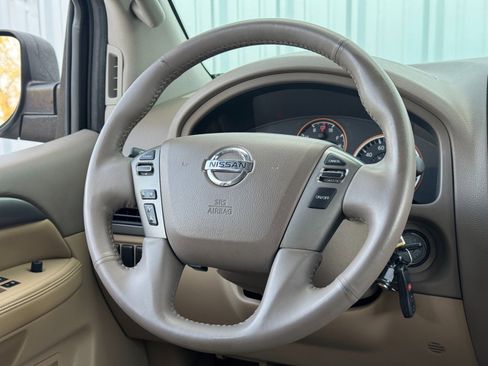 Used 2013 Nissan Armada SV image 18
