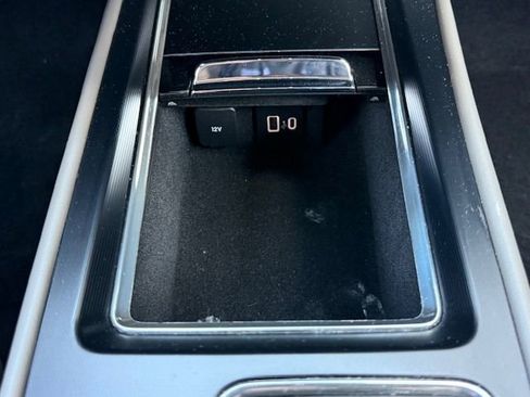 Used 2024 Lincoln Corsair AWD image 23