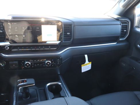 New 2026 GMC Sierra 1500 SLT w/ SLT Premium Plus Package image 11