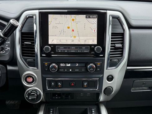 Used 2021 Nissan Titan SV w/ SV Convenience Package image 21