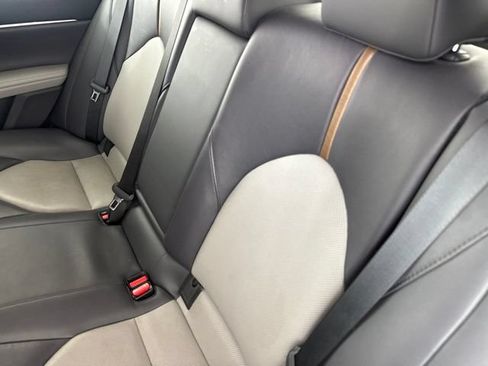 Used 2020 Toyota Camry XLE FWD image 26