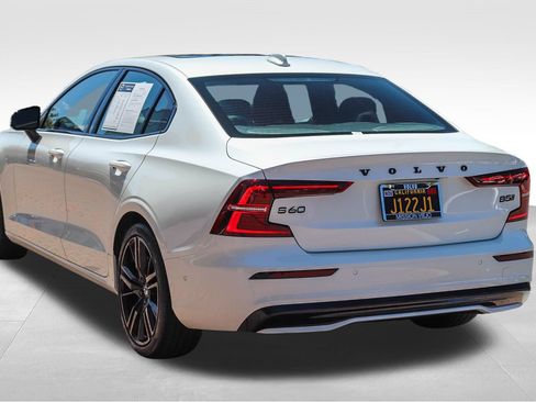 Used 2024 Volvo S60 B5 Plus w/ Climate Package AWD/4WD image 5